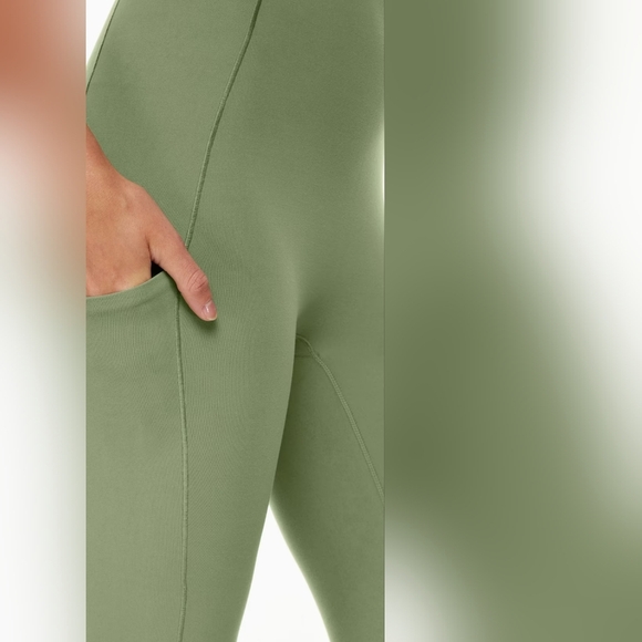 Aritzia TNA Action TnaBREATHET lcon Jumpsuit In Ravine Green Size Small. - Picture 4 of 16